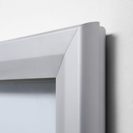 Outdoor Lockable Showcase With Gas Spring 18x A4