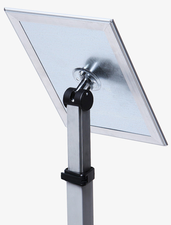 Menuboard z regulowaną nogą